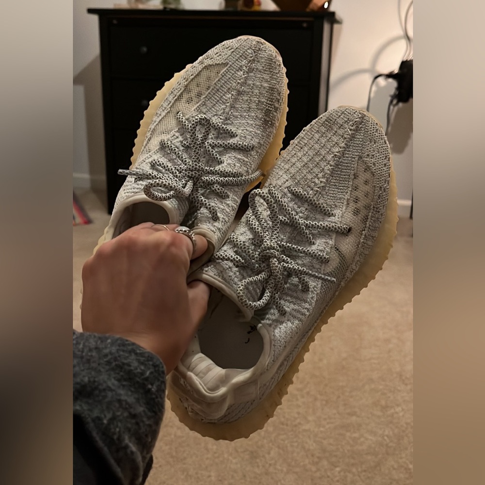Knock-off YEEZYs size 7 women’s